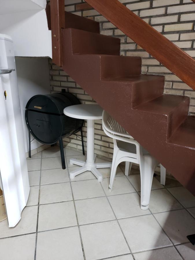 Отель Residencial Costumes Brasileiras Бомбиньяс Экстерьер фото
